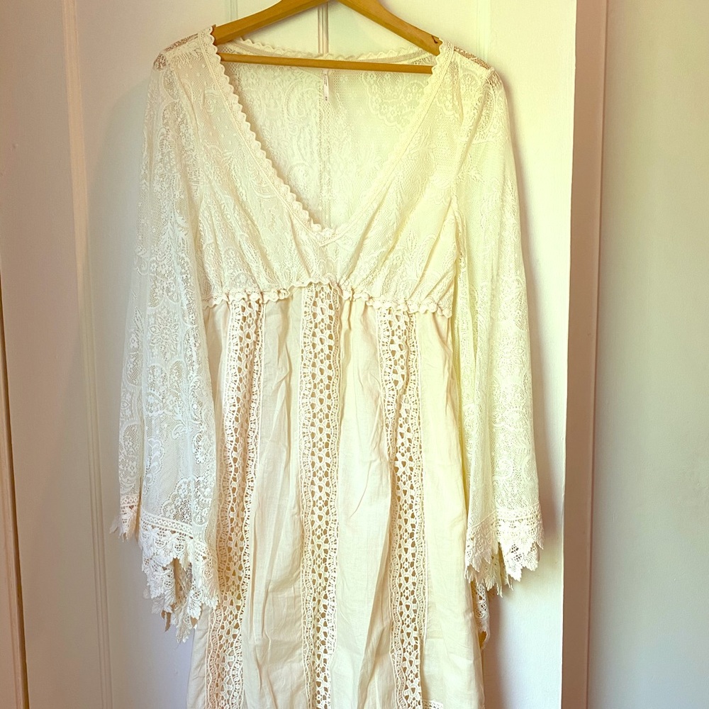 Free people cream colored lace dress